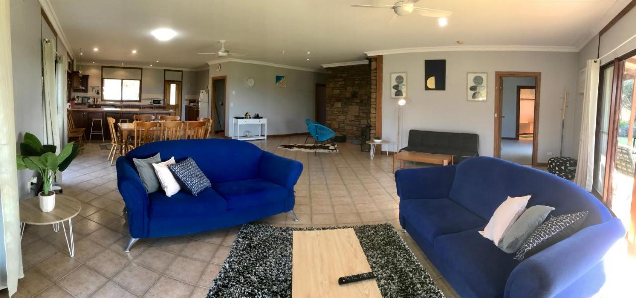 Bee'S Place - 3 Bedroom Home On 10 Acres Of Land With Distant Ocean Views Emu Bay Εξωτερικό φωτογραφία