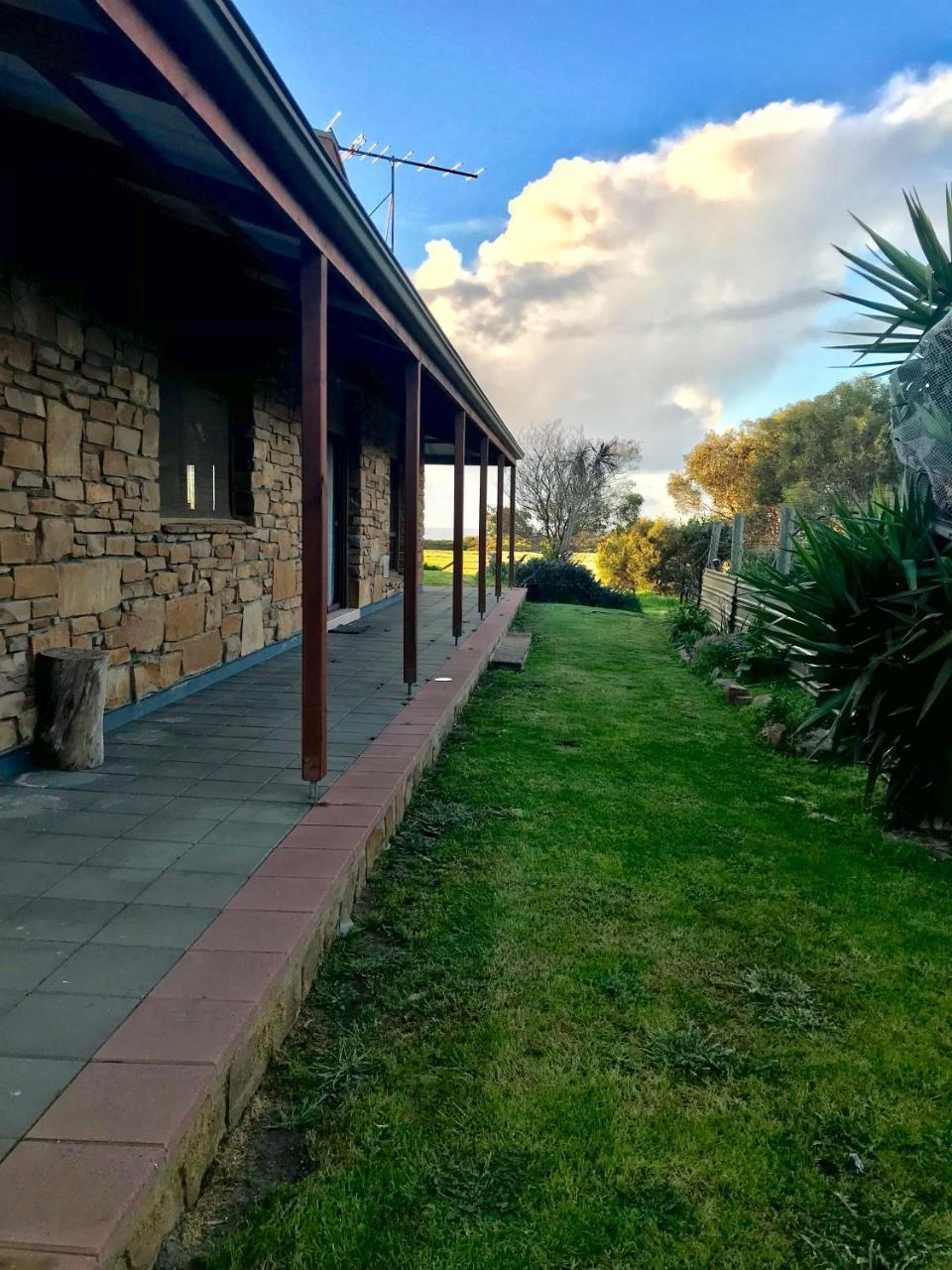Bee'S Place - 3 Bedroom Home On 10 Acres Of Land With Distant Ocean Views Emu Bay Εξωτερικό φωτογραφία